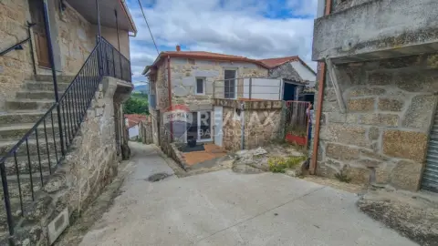 Casa pareada en calle Lugar Cuñas