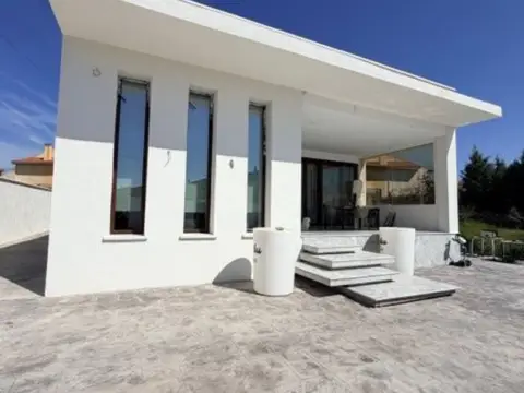 Chalet en calle de Santiago