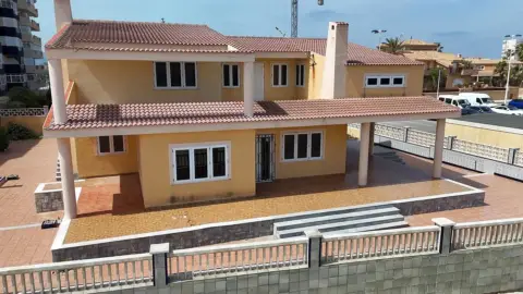 Chalet en calle Pecio Esquillad, nº 7