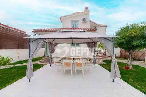 Chalet en Casarrubios del Monte