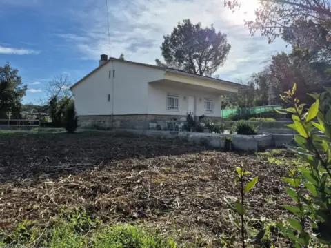 Chalet rústico en Carrer de Terrassa