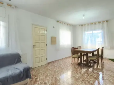 Chalet rústico en Carrer de Terrassa