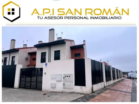 Chalet en calle Valle de Iruelas