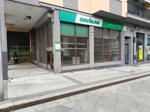 Local comercial en calle Lezo-Bide, nº 11