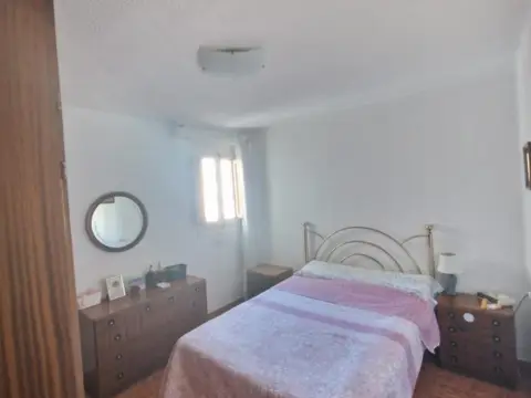 Piso en L´Hort de Senabre, Jesús
