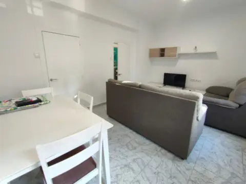Apartamento en Avenida de la Reina Victoria Eugenia