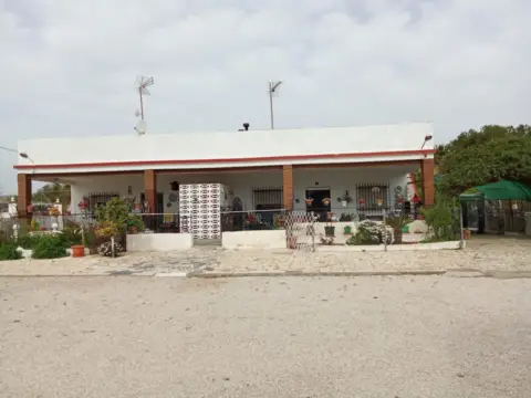 Finca rústica en Simola