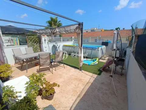 Casa adosada en San Ramon