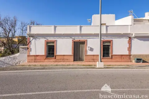 Chalet en Avenida Motril