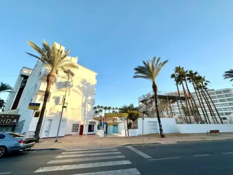 Local comercial en Urbanizacion