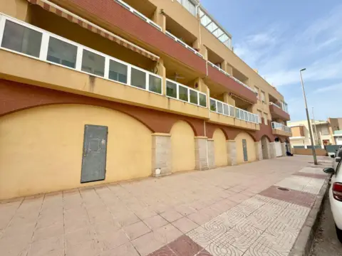 Local comercial en calle Costa Verde (As)