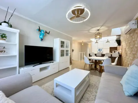 Casa adosada en Paseo de las Acacias