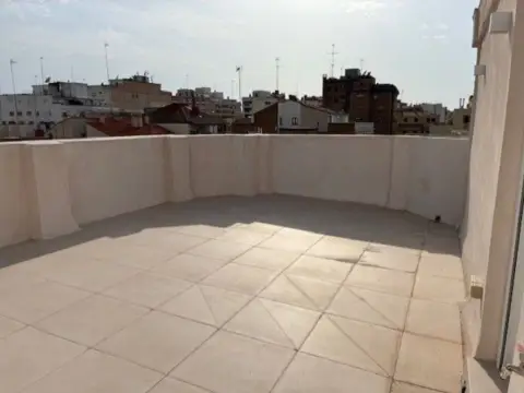 Ático en calle de Bolonia