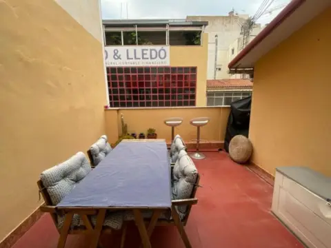 Edificio en calle de Colón, 12