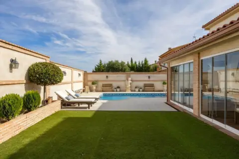 Chalet en calle de Neptuno