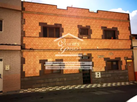 Local comercial en calle Hermanos Vega