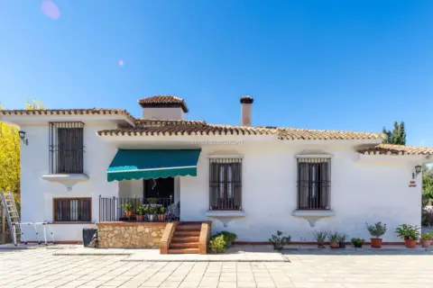 Chalet en calle Diseminados
