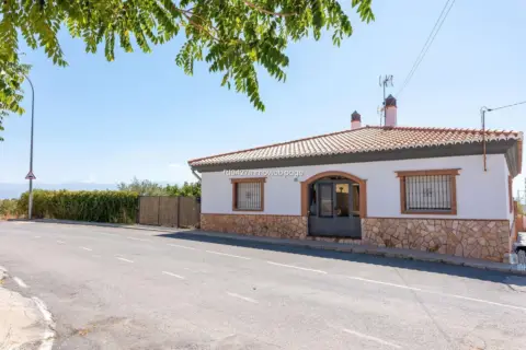 Chalet en calle de Almería