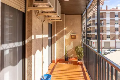 Piso en calle de la Poetisa Hafsa