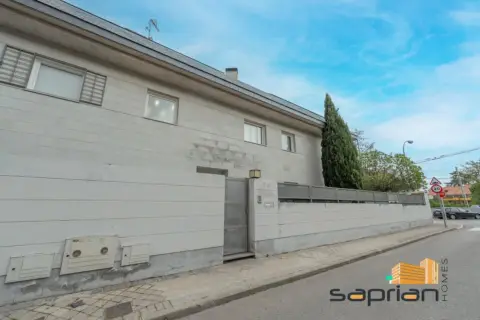 Chalet en calle de Santiago Maganto, 2