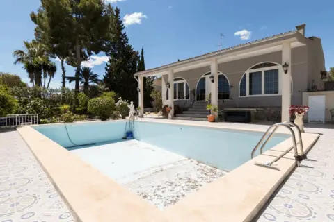 Chalet en calle calle Isla Grosa Bal