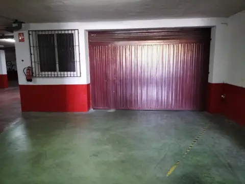 Almacén en 03350
