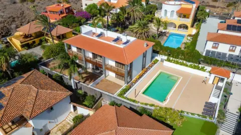 Chalet en calle Liriazo Tres