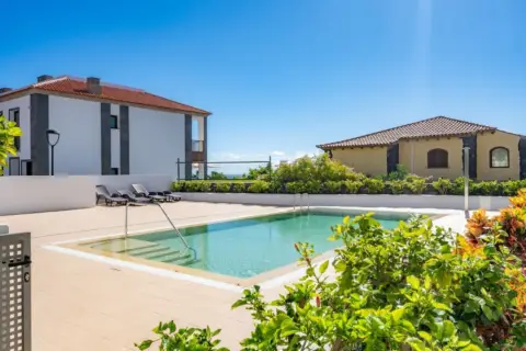 Chalet en calle Liriazo Tres