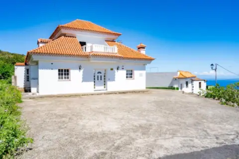 Chalet en calle de la Asomada
