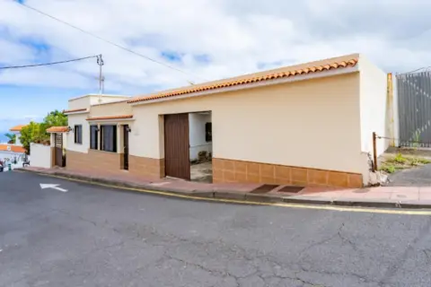 Chalet en Avenida de Colón