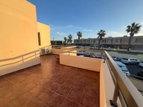 Casa adosada en La Tejita