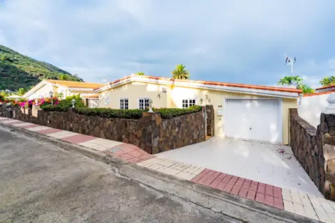 Chalet en Urbanización la Hurona, 50