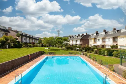 Casa adosada en calle Tellerigaina