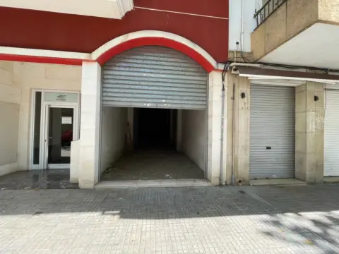 Local comercial en Avinguda de la Independència, 18