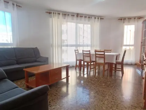 Piso en Corte Inglés