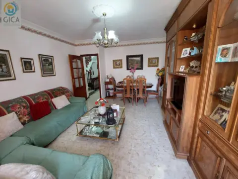 Casa en calle Ruiz Tagle