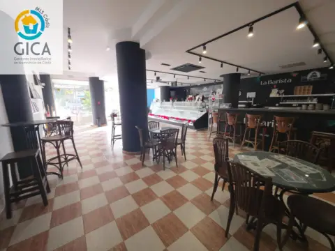 Local comercial en calle de Ruiz Zorrilla, 38