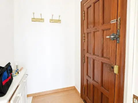 Piso en Urbanización Torre Almirante