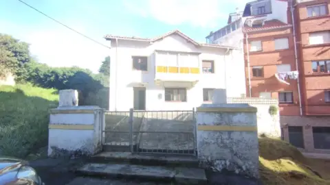 Casa en calle Escultor Antonio Rguez