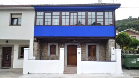 Casa pareada en calle San Pedro de Nora