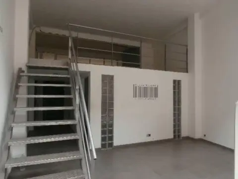 Local comercial en calle de Lorenzo Abruñedo
