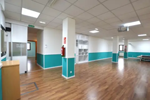 Local comercial en Plaza Pueblo de Madrid