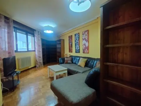 Piso en calle de Álvaro de Albornoz, 1