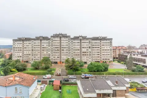 Piso en Avenida de Las Mestas