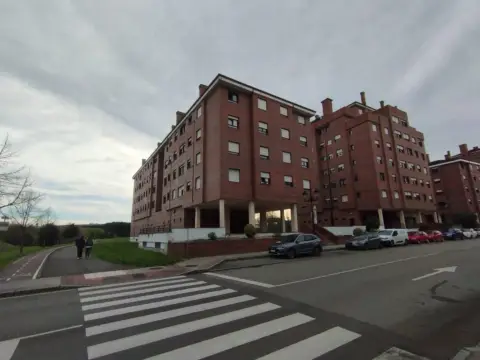 Piso en calle de la Media Legua