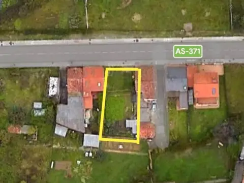 Terreno en calle de Fuente de la Plata
