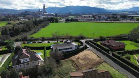Terreno en Camino de los Cinamomos, 283