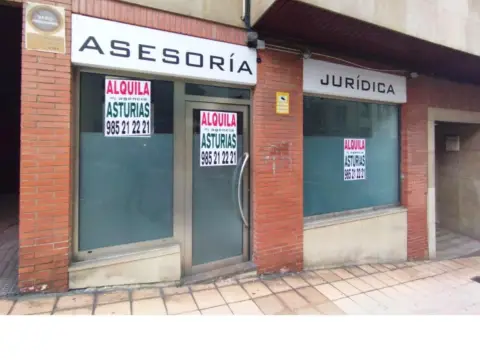 Local comercial en calle de Nicolás Soria