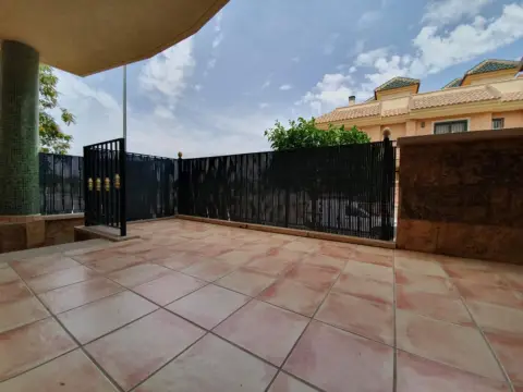 Casa adosada en Beniaján