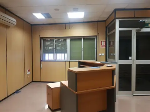 Local comercial en Beniajan